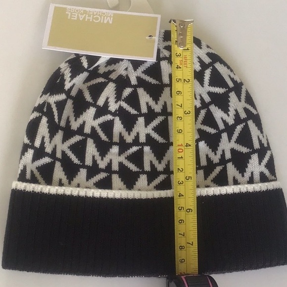 Michael Kors MK logo black white contrast beanie - Picture 11 of 15